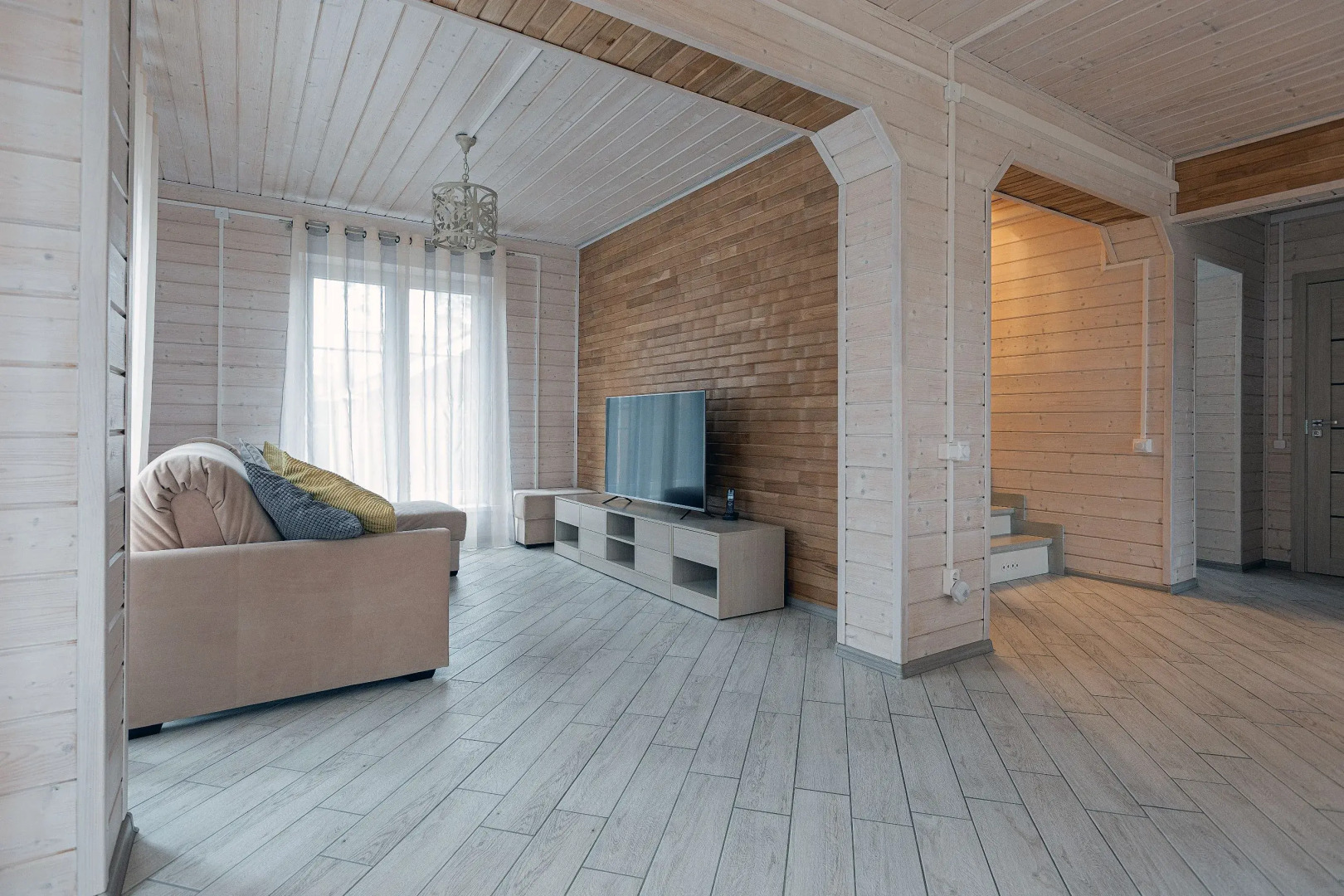 Частный дом WhiteyHouse половина 2