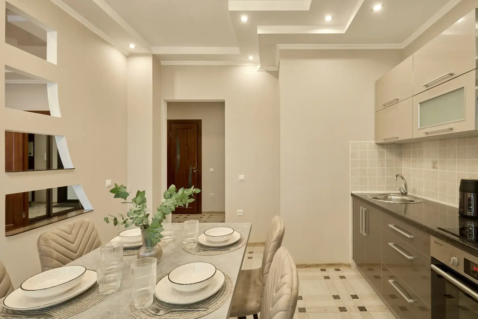 ЕвроУют на переулке Поповича 6