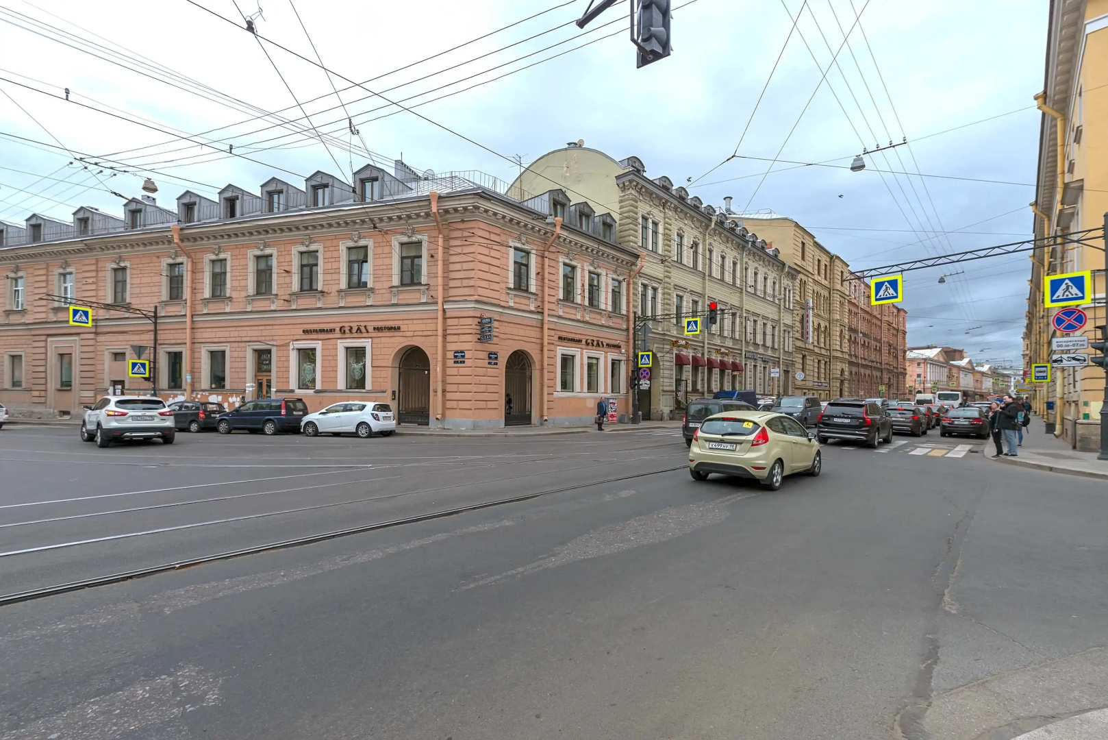 Квартира Репин у Русского музея в Доме Художников BookingSPB