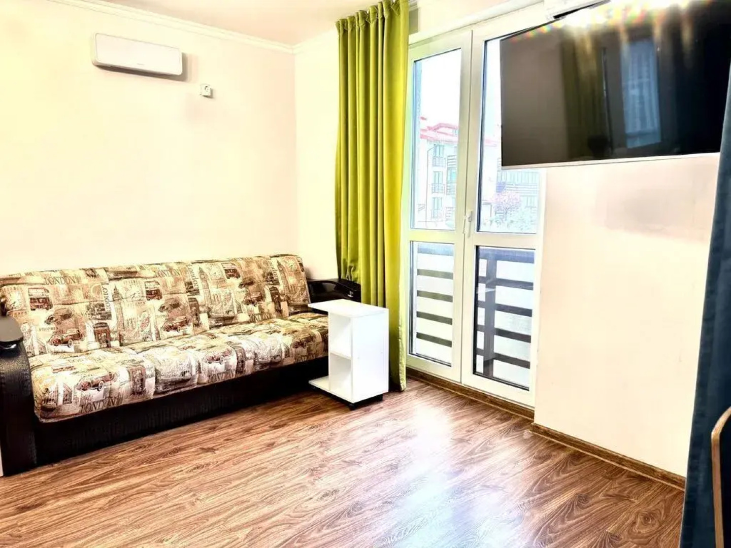 Апартаменты Шоколад в Жк Резиденция Утриш