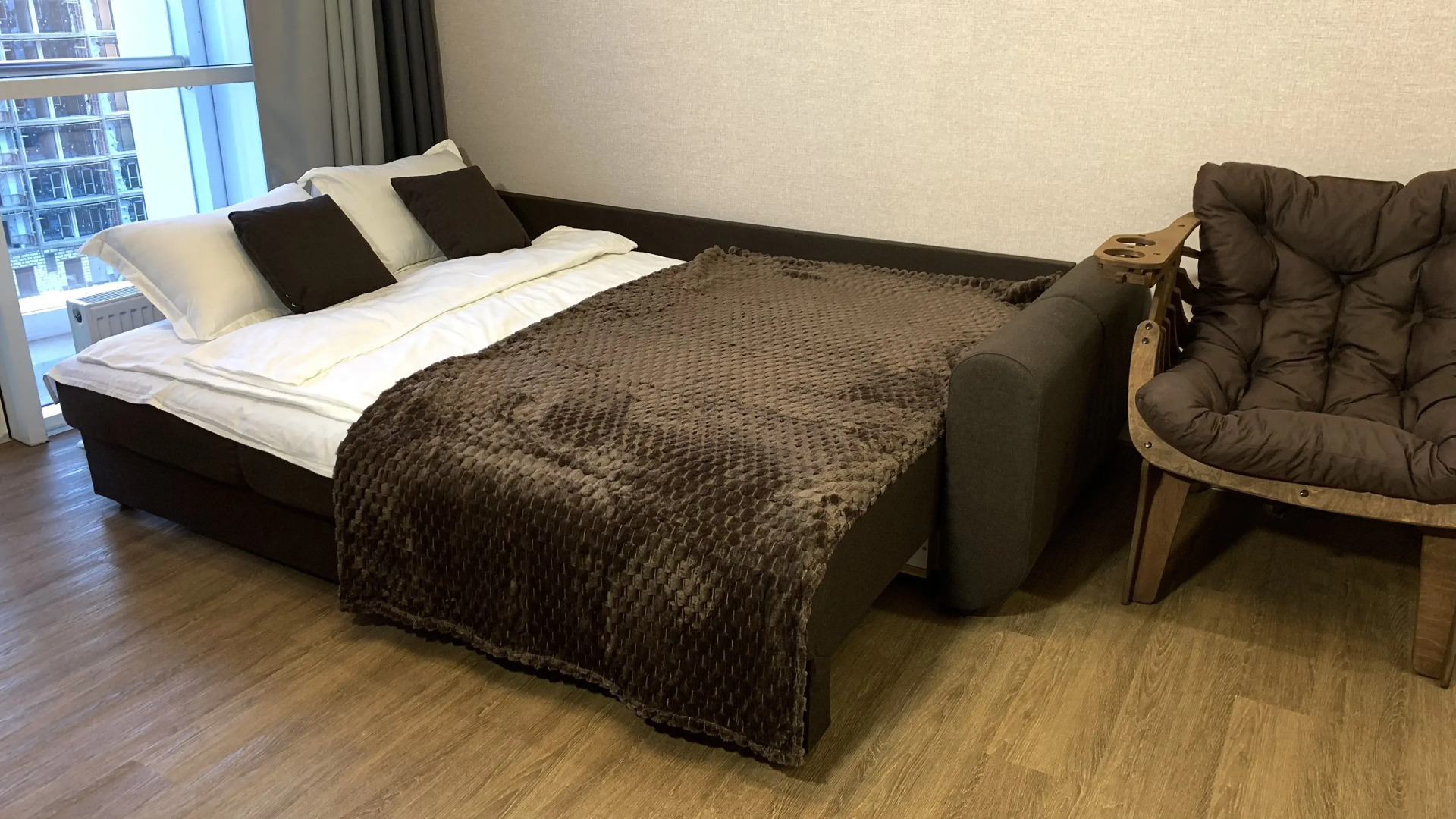 Апартаменты Славно в ЖК Sun Hills на 8 Этаже для Двоих