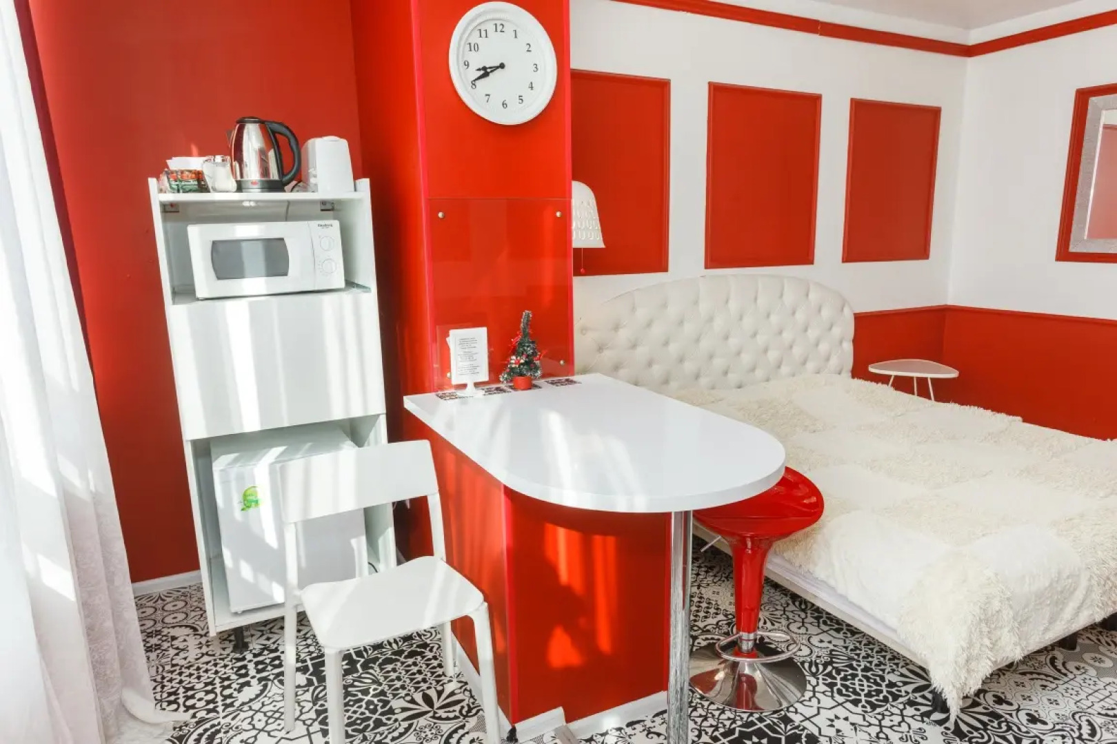 Квартира Гостевая Алеся на Малышева 4Б 2