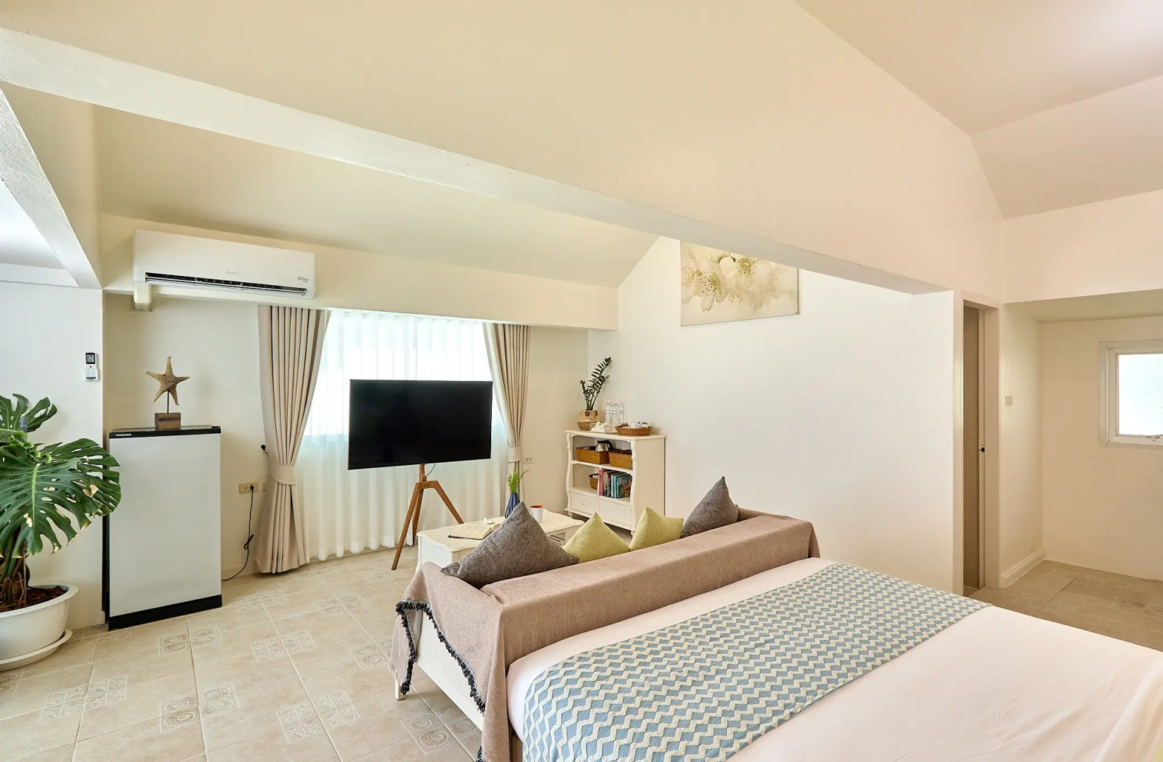 Отель Bandara On Sea