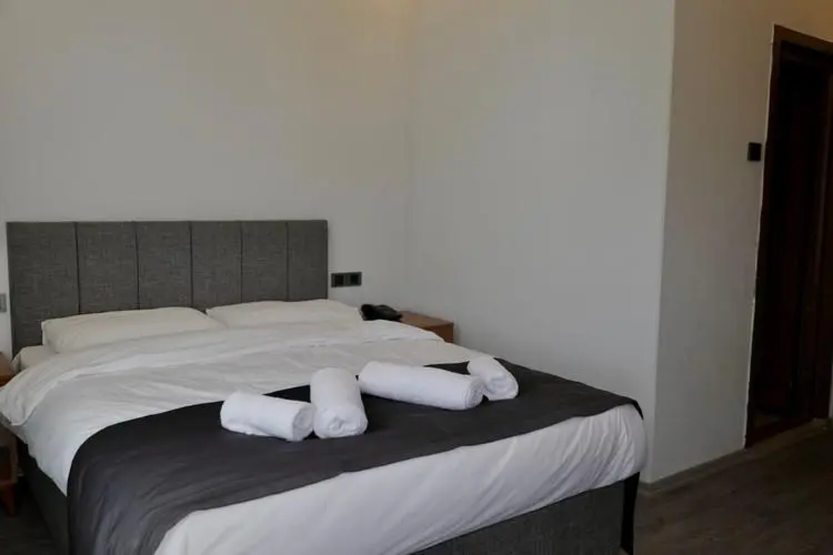 Отель Black Pearly