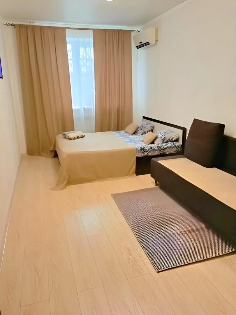 Квартира рядом с аэропортом и ЖД вокзалом