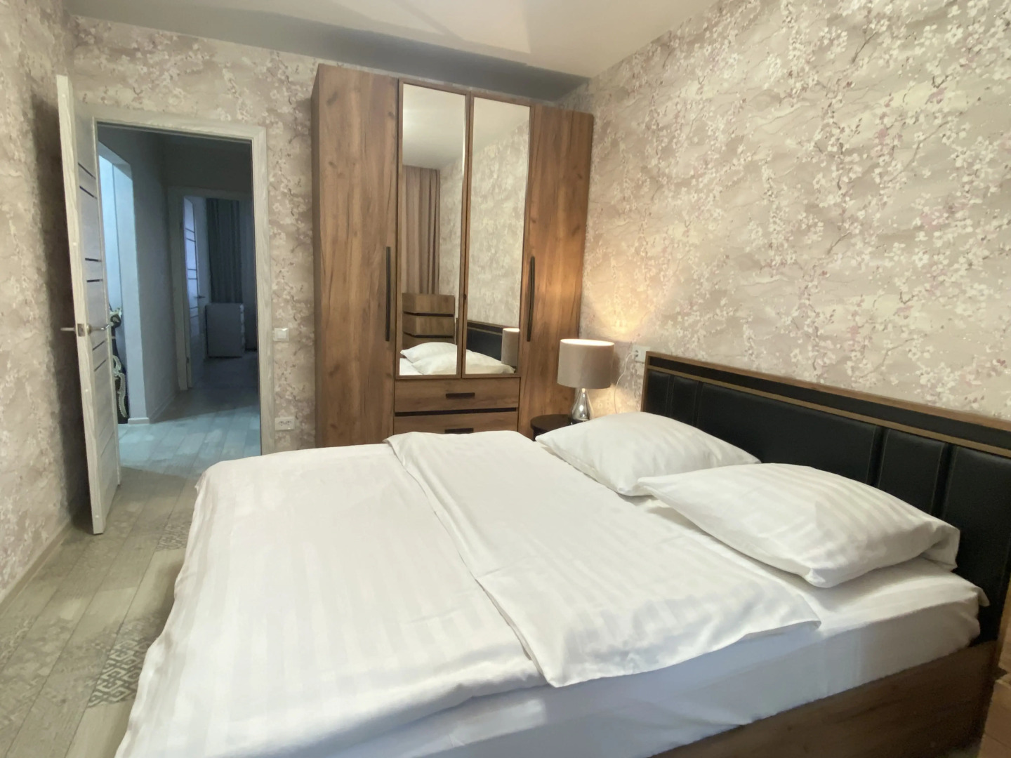 Апартаменты Семейные трехкомнатные на Свердлова