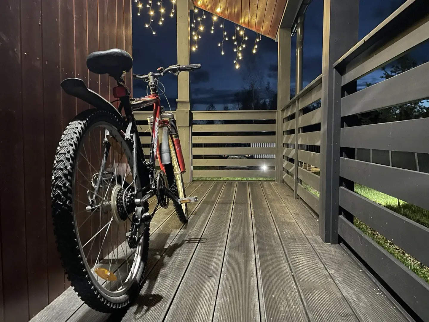 Частный Дом с Панорамными Окнами на Можайском Море