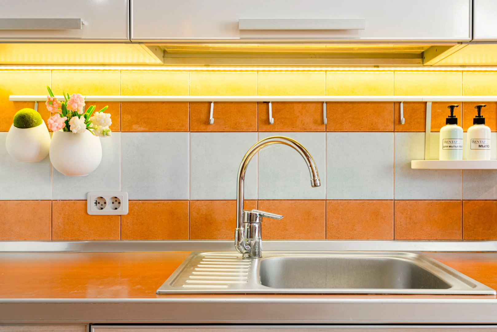 Квартира 2-к просторная в престижном тихом мкр. по Юрьева 8/7 от RentAp, 6 сп.мест