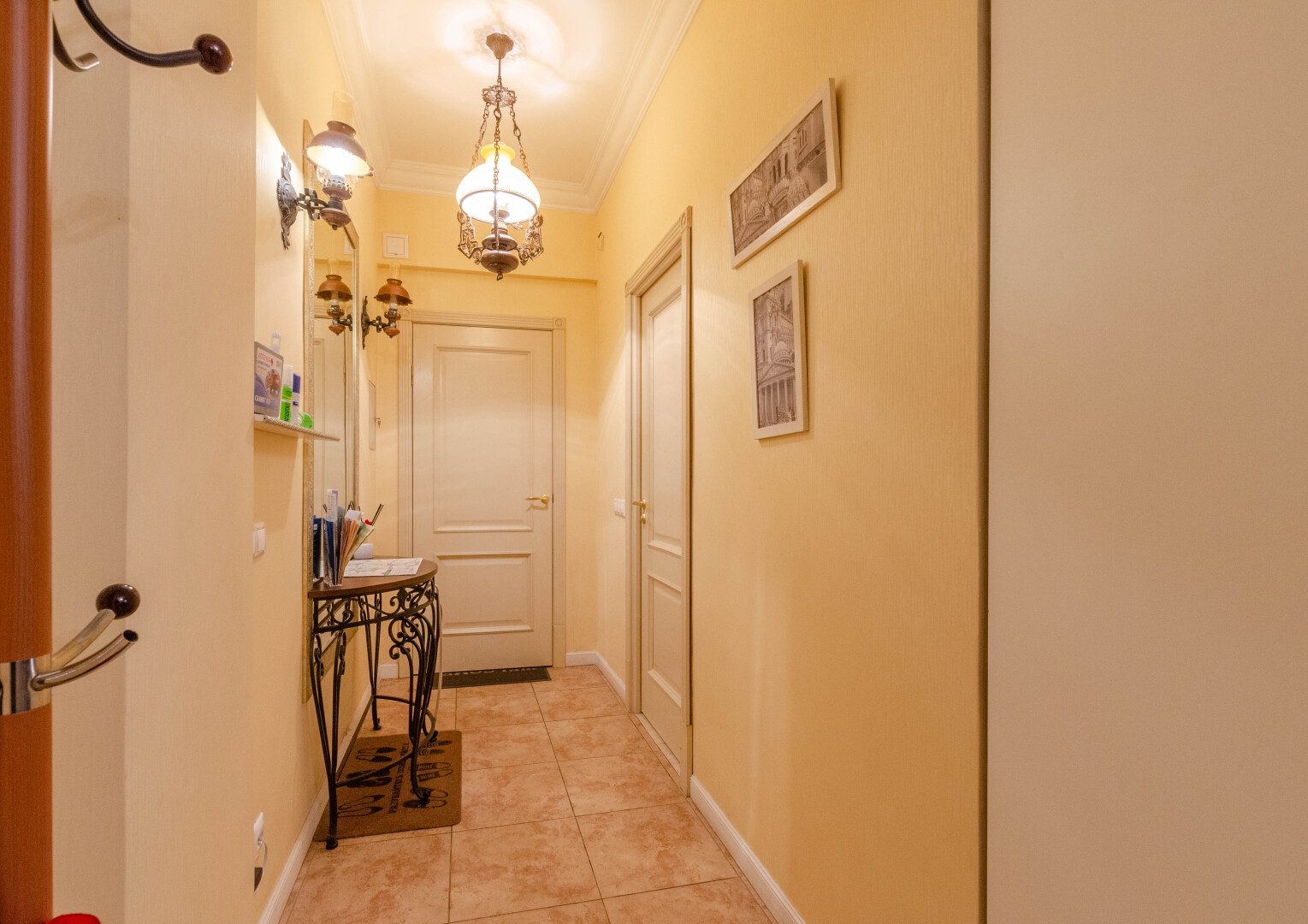 Апартаменты Амалиенау-Адальберт с камином