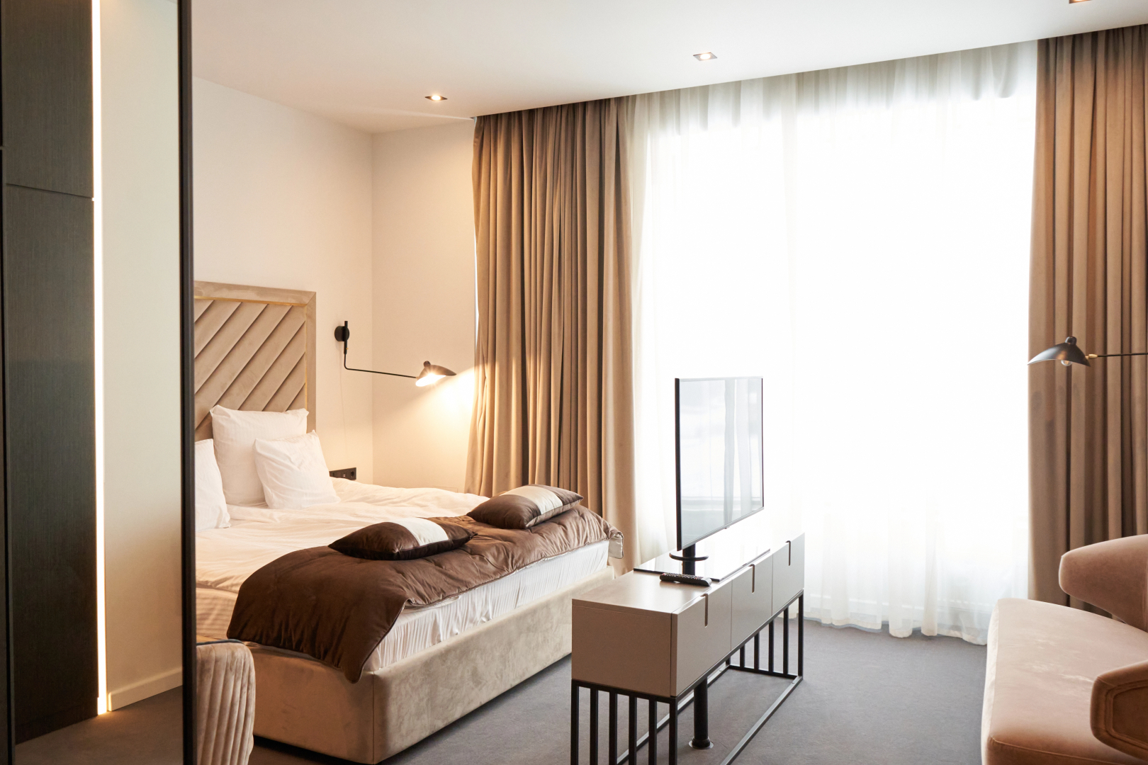 Отель Плаза