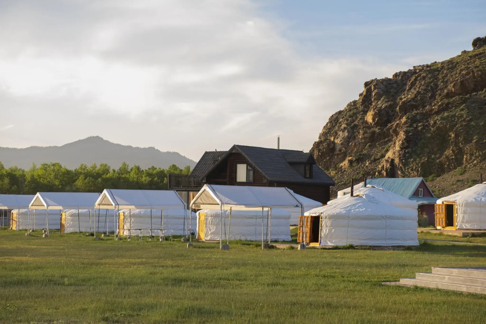 Отель Kayak Camp Mongolia Resort