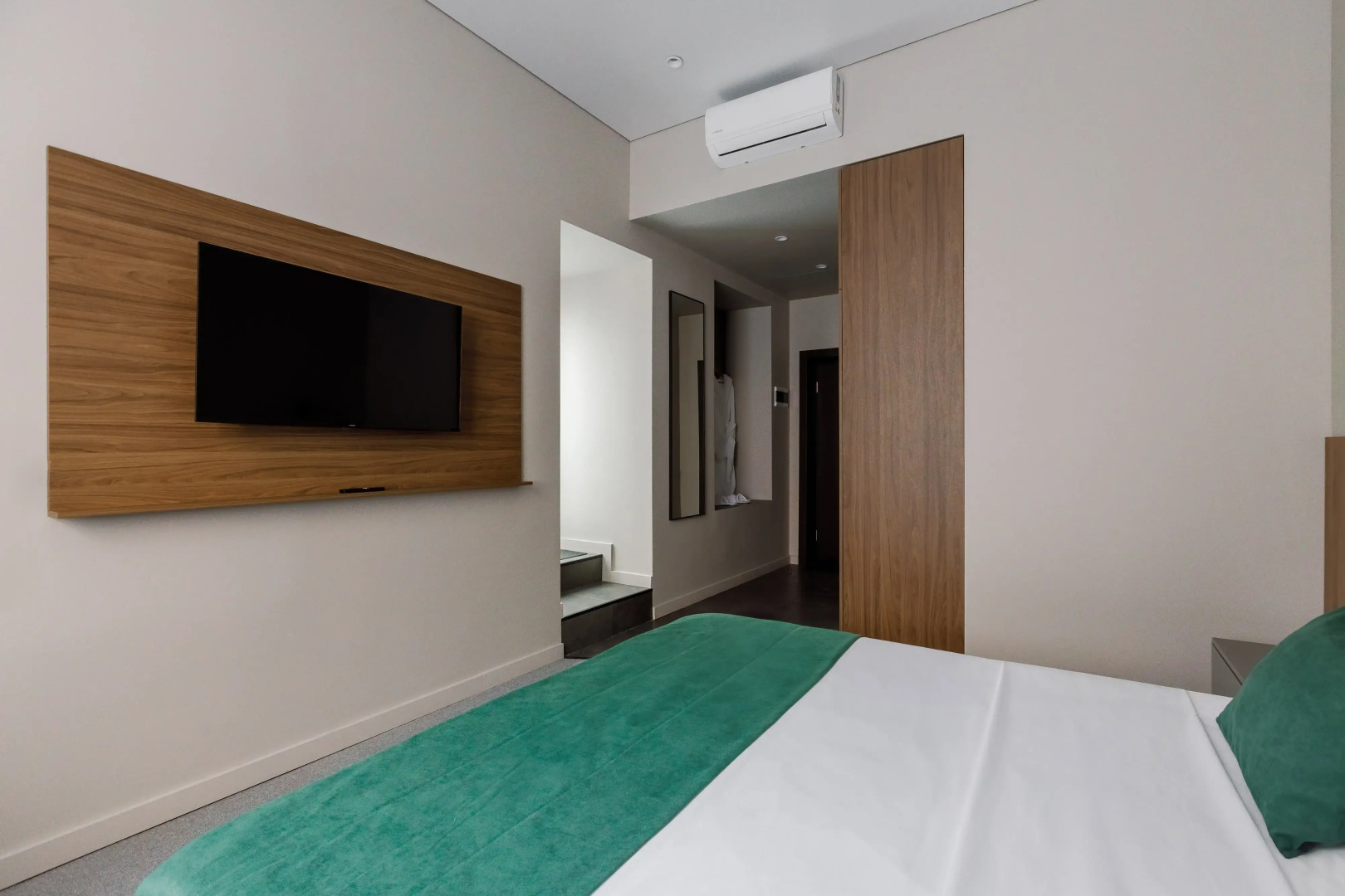 Отель Seven Hills на Брестской