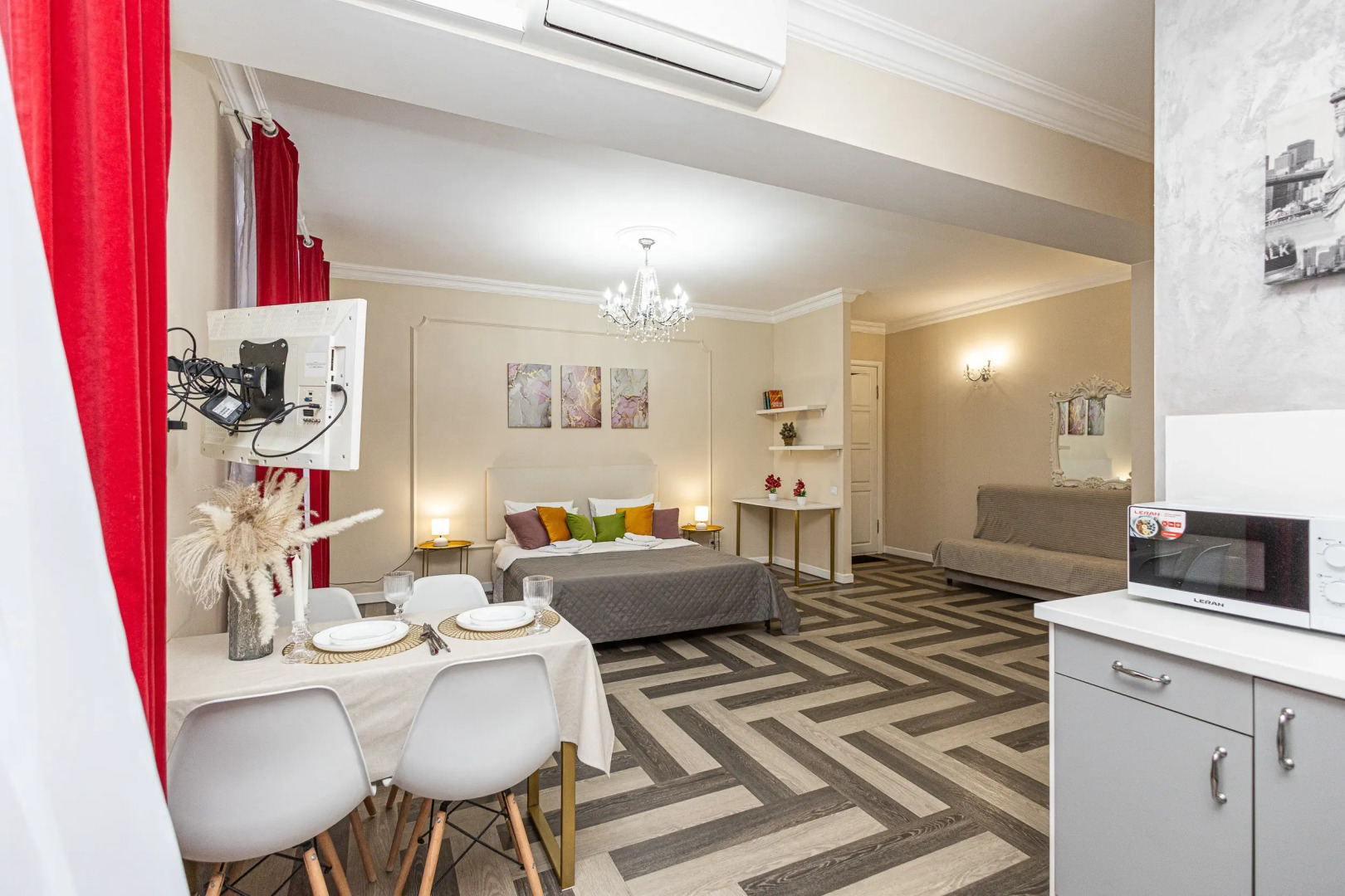 Студия СИБИРЬ HOUSE возле Тц "Я"