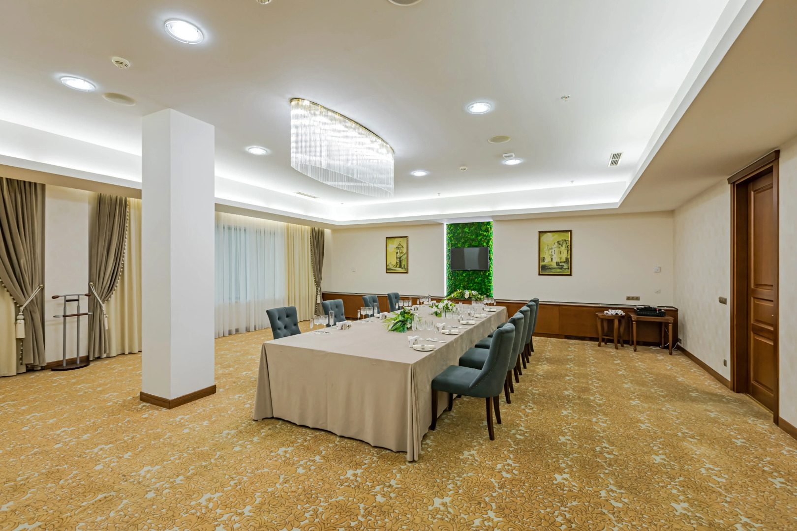 Отель Президент