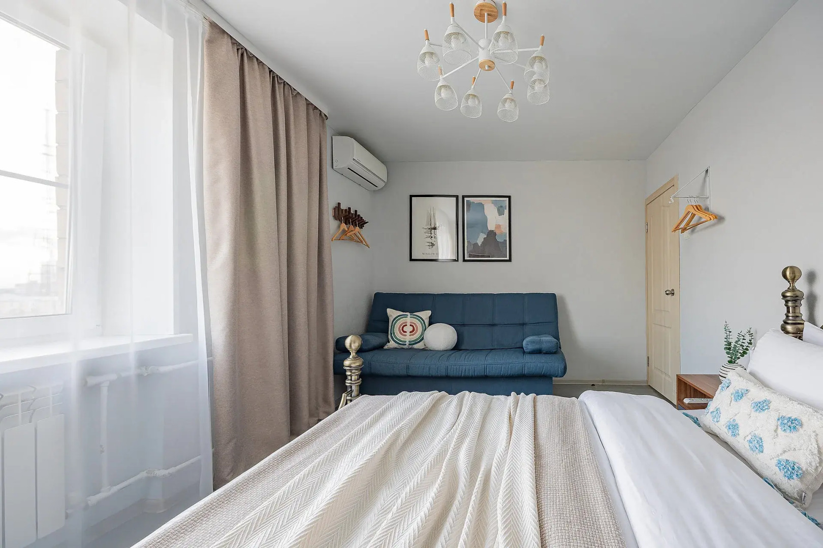 Апартаменты двухкомнатные в самом центре на Большой Покровской 73, Сова-Дом