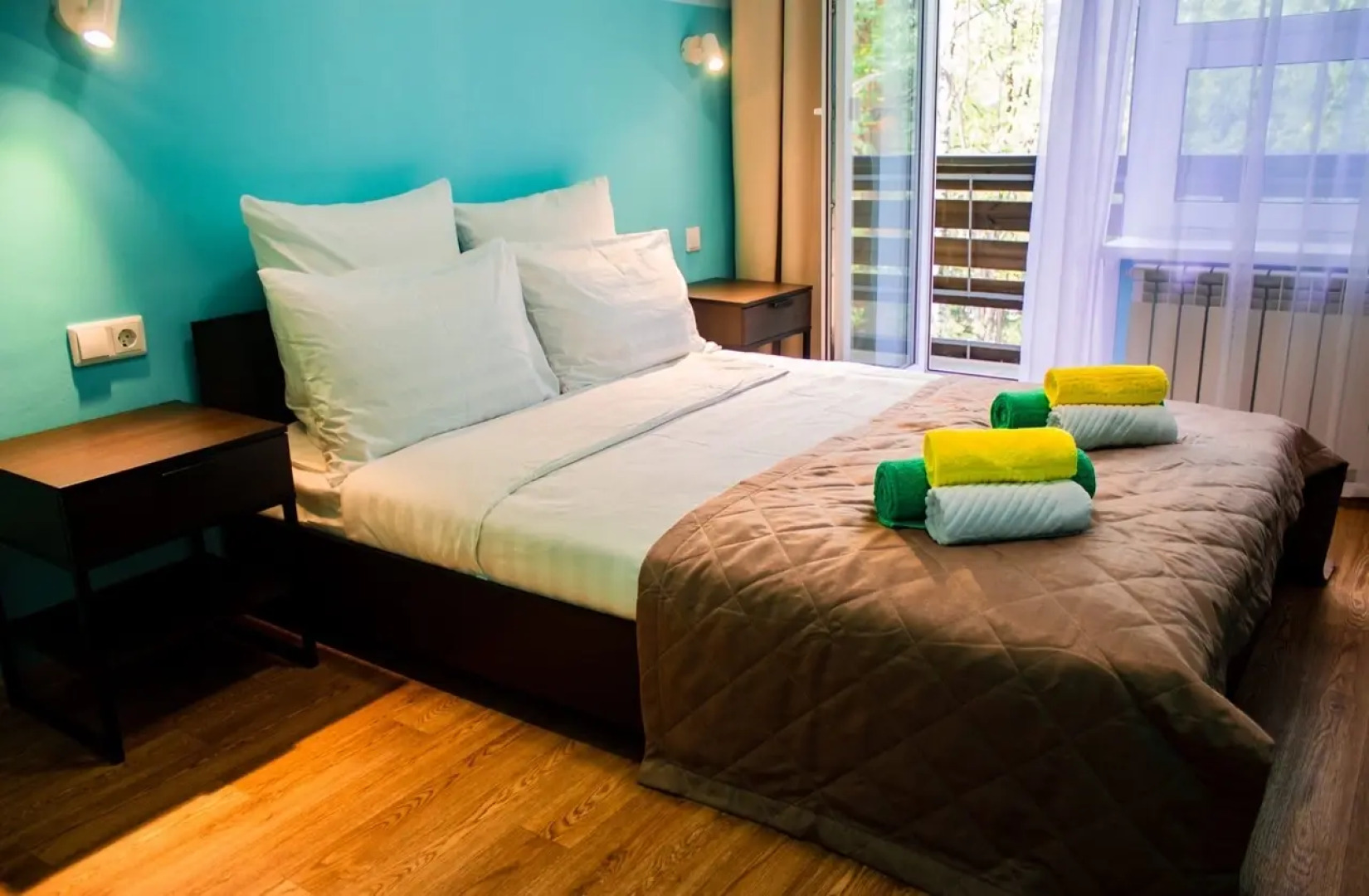 Отель Весна