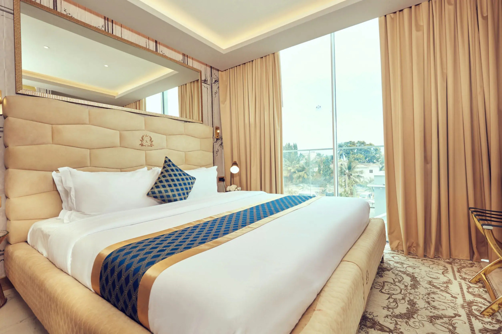 Отель Number One Oxford Street Hotel & Suites