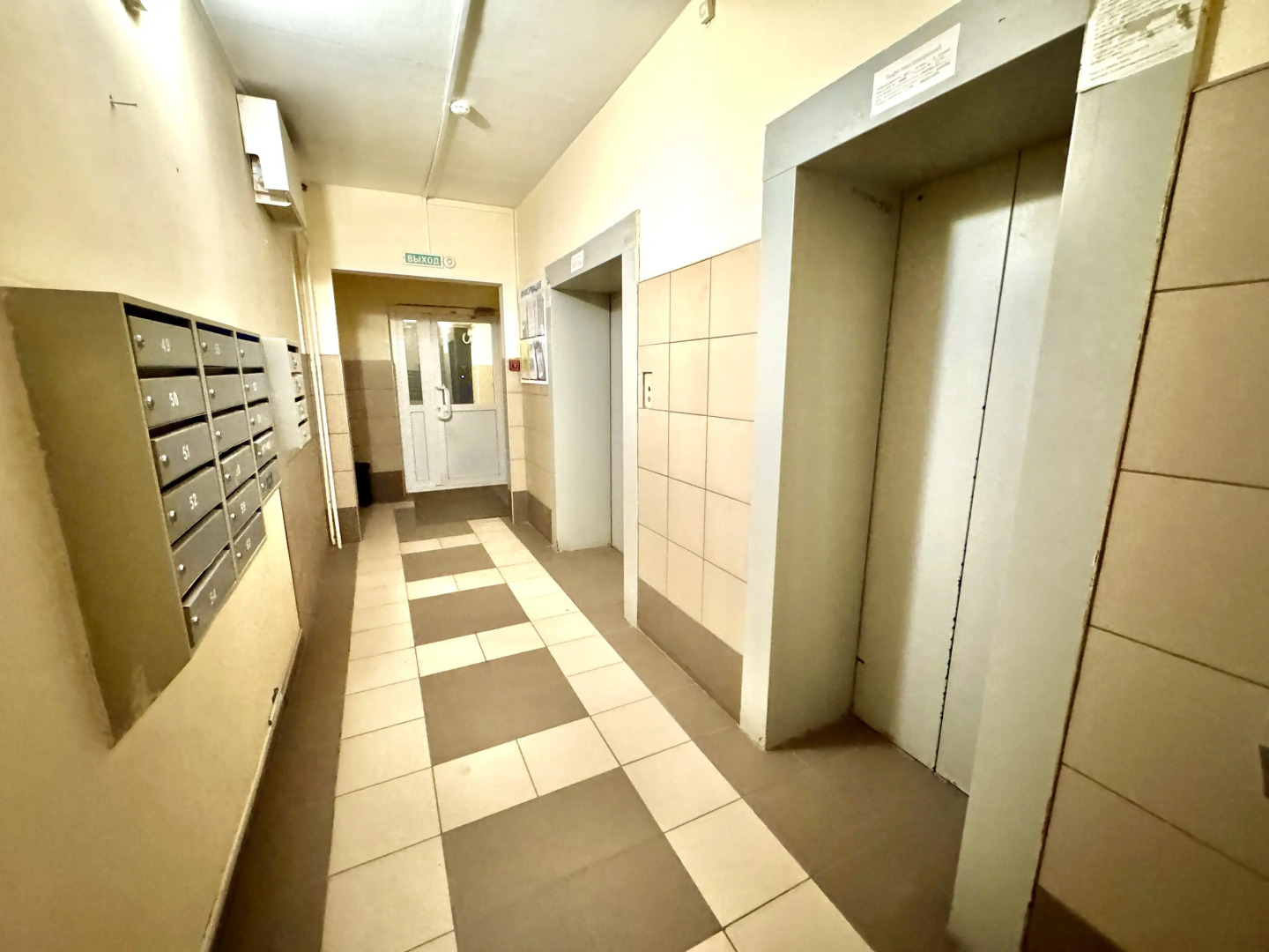 Апартаменты просторные двухкомнатные на Ленинской, рядом с набережной