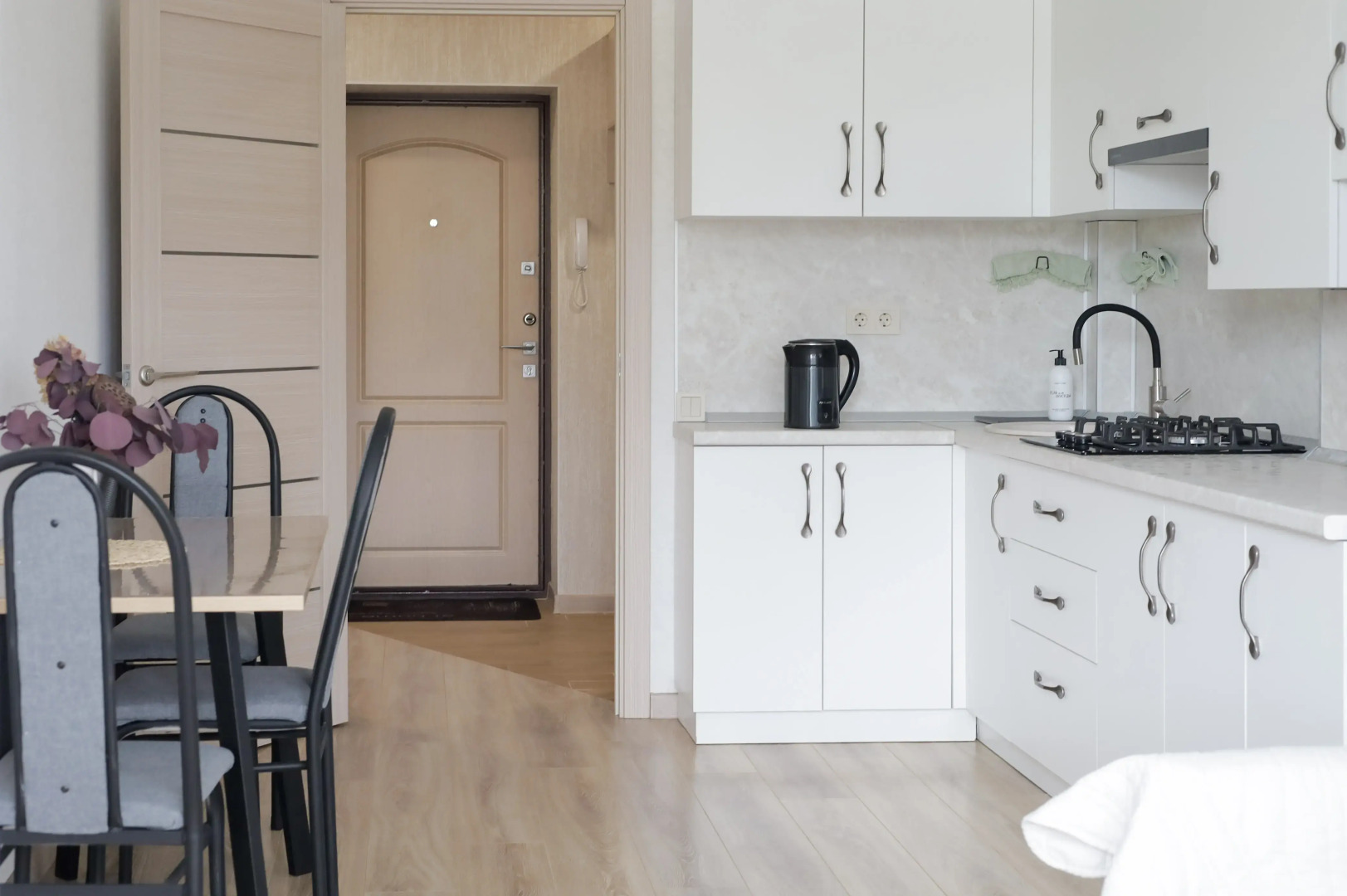 Квартира с видом на горы 4 этаж