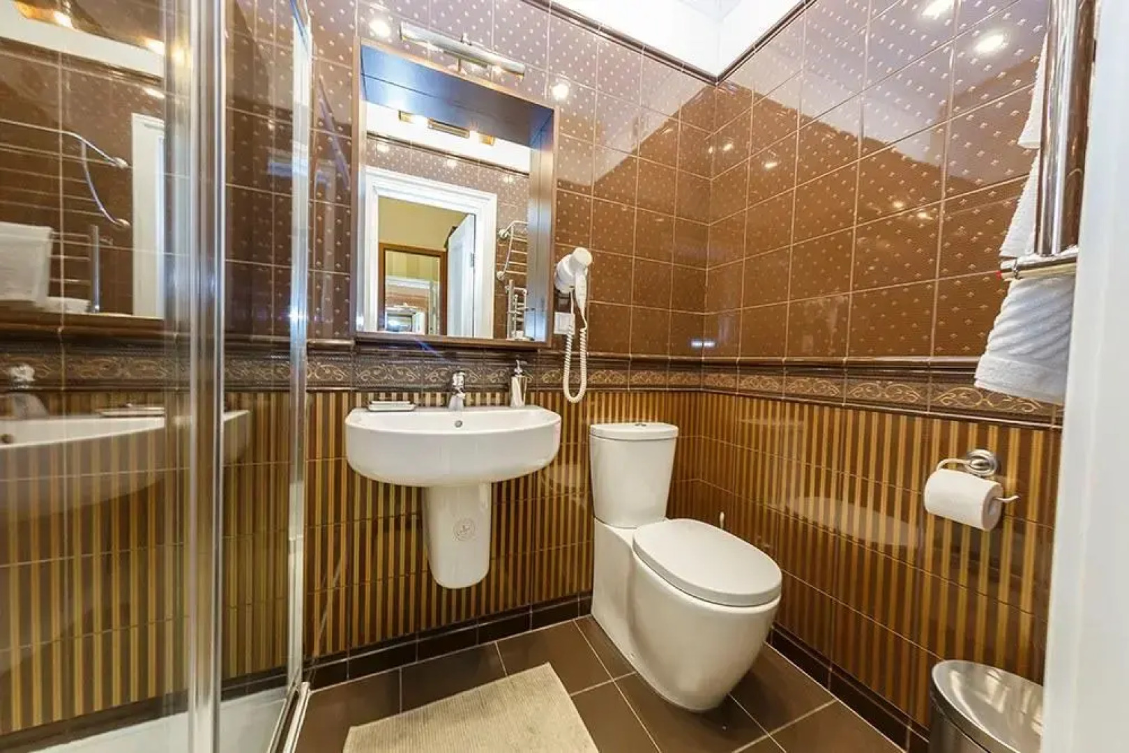 Отель Саров