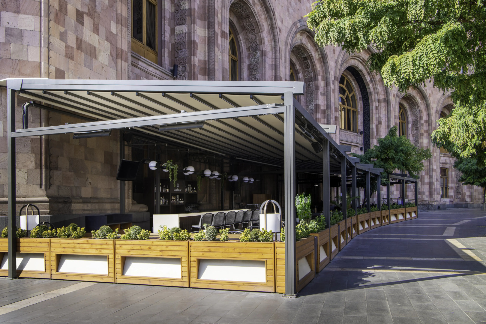 Отель Armenia Marriott Hotel Yerevan