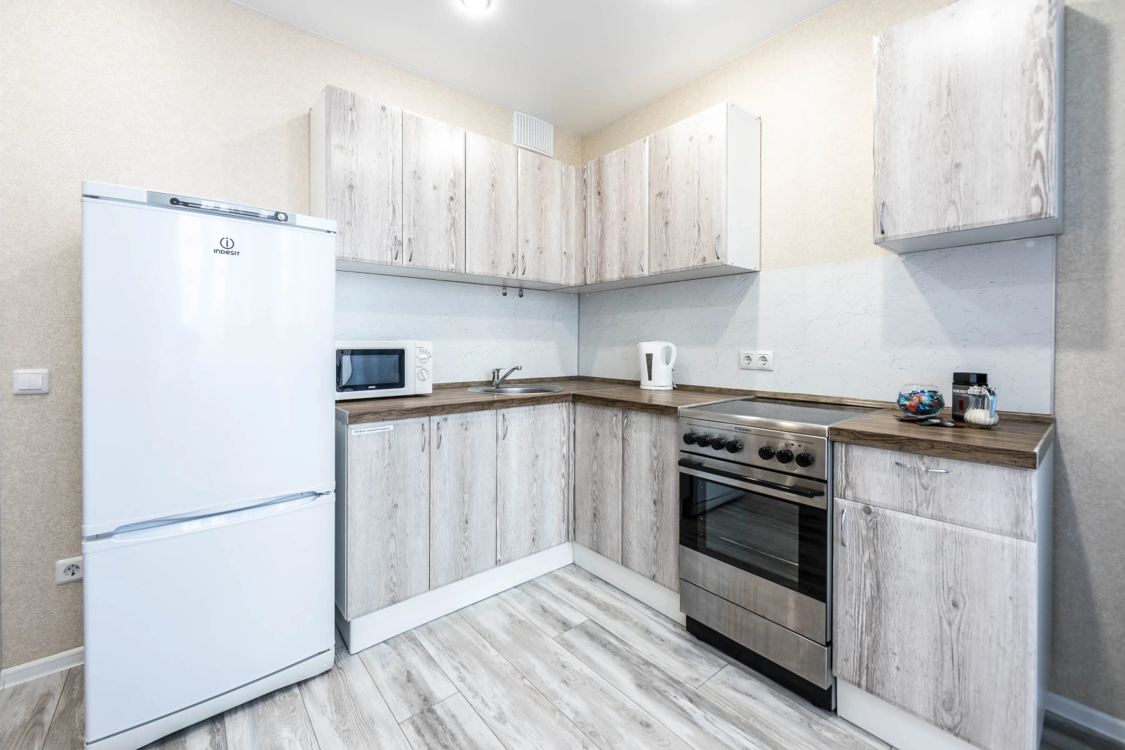 Квартира Уютная квартира близко к мед. городку и ТРЦ Матрешка ArendaTMN24