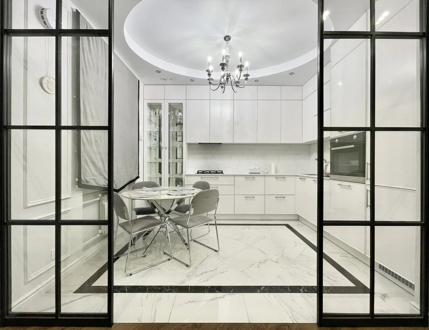 Апартаменты 4-комнатные HomeApart Свердлова, 26