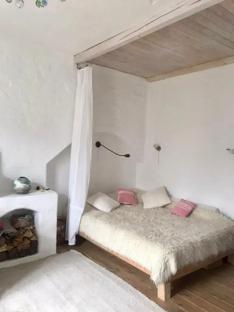 Апартаменты возле пляжа с красивым садом