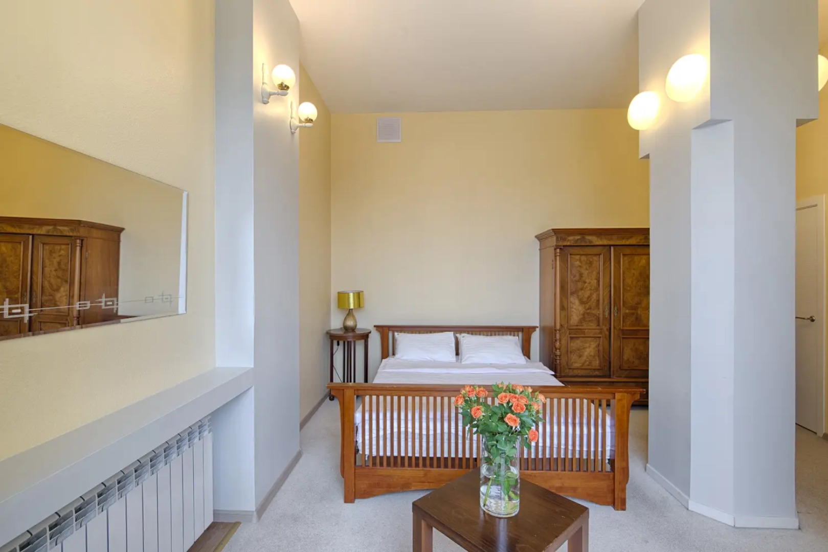 Апартаменты 3-комнатные HomeApart пр-т Независимости, 13