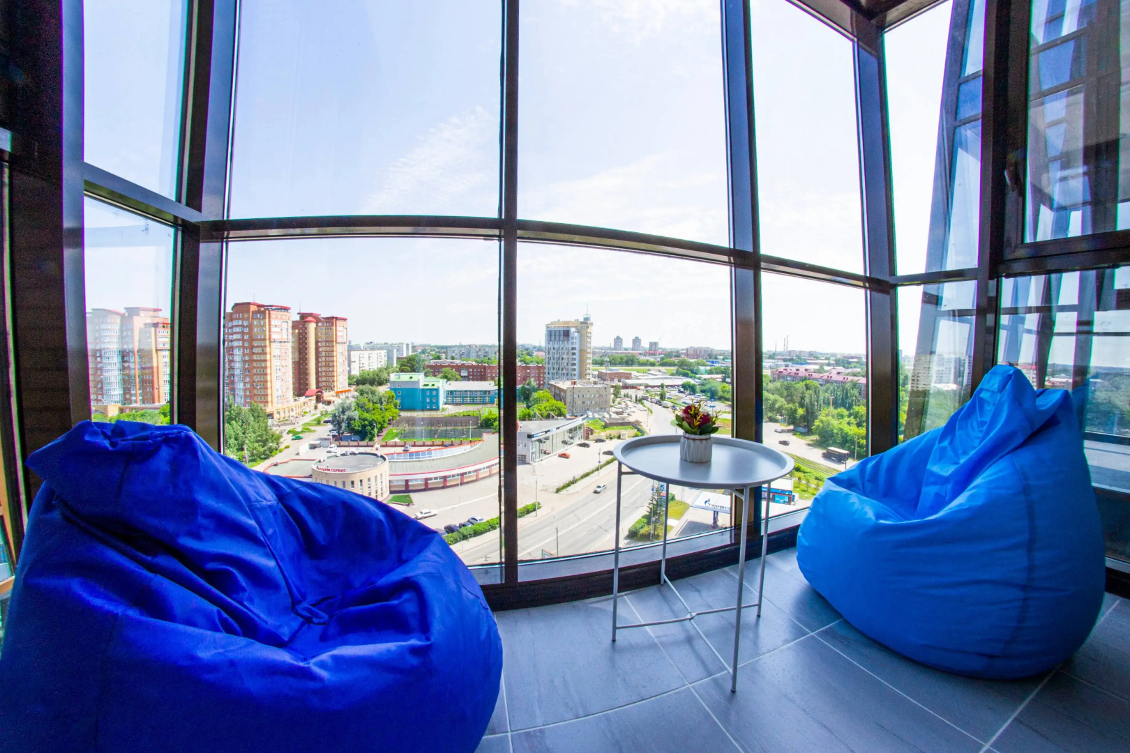 Апартаменты на 12 Этаже 1207