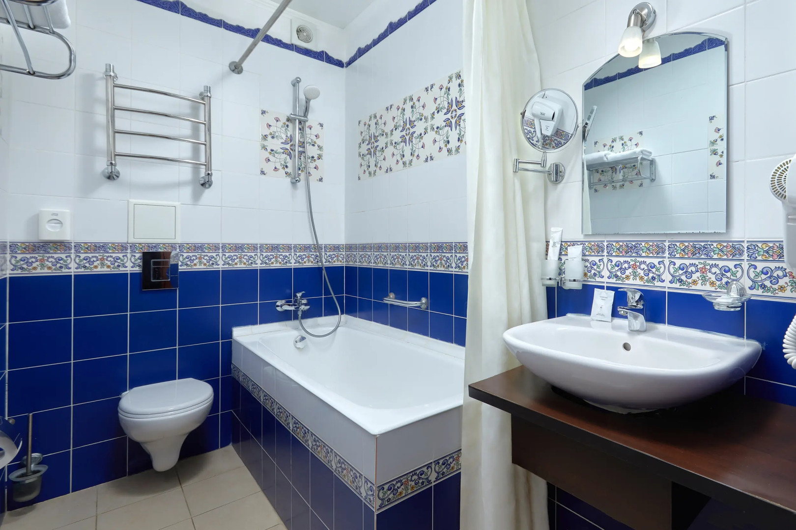 Отель Сокол