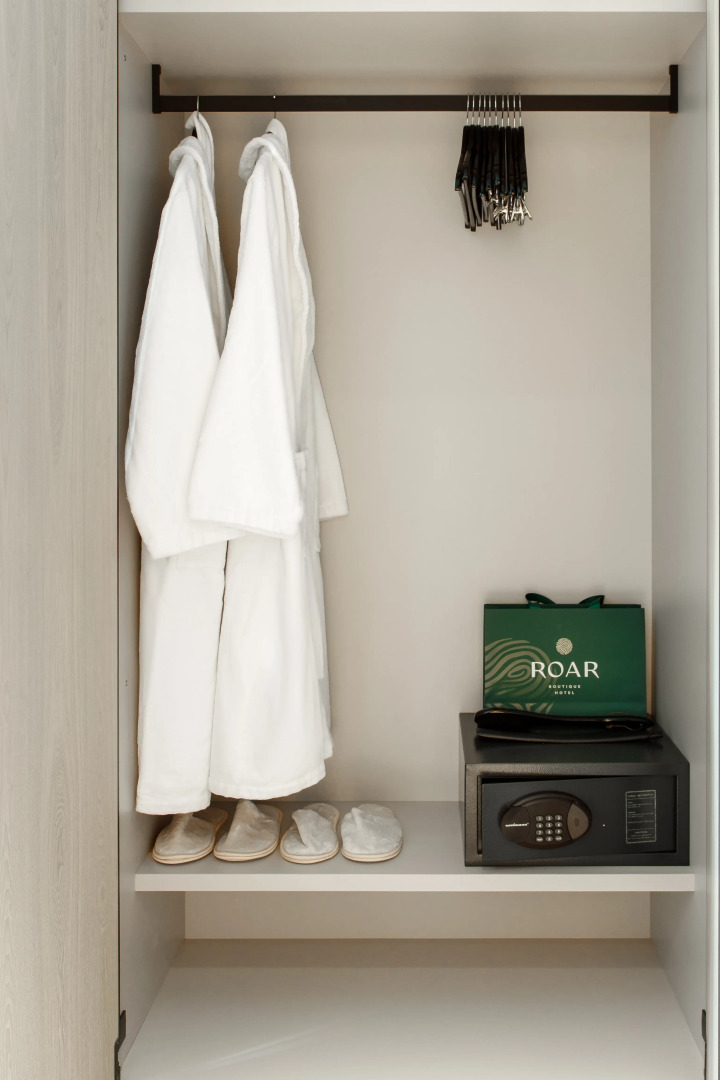 Отель Roar Boutique Hotel