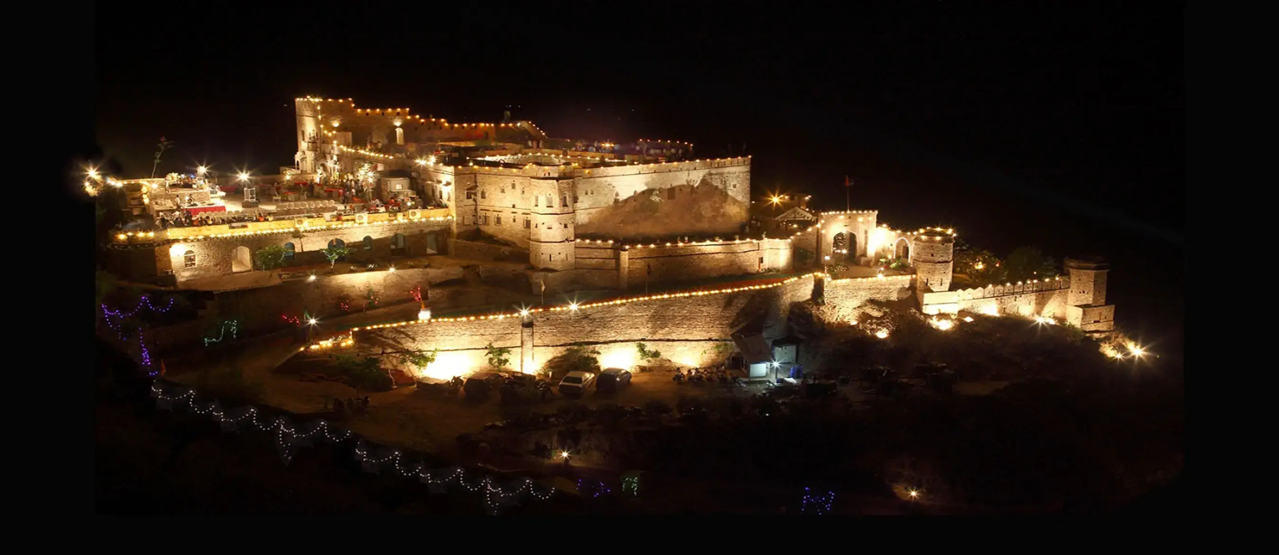 Отель Dadhikar Fort