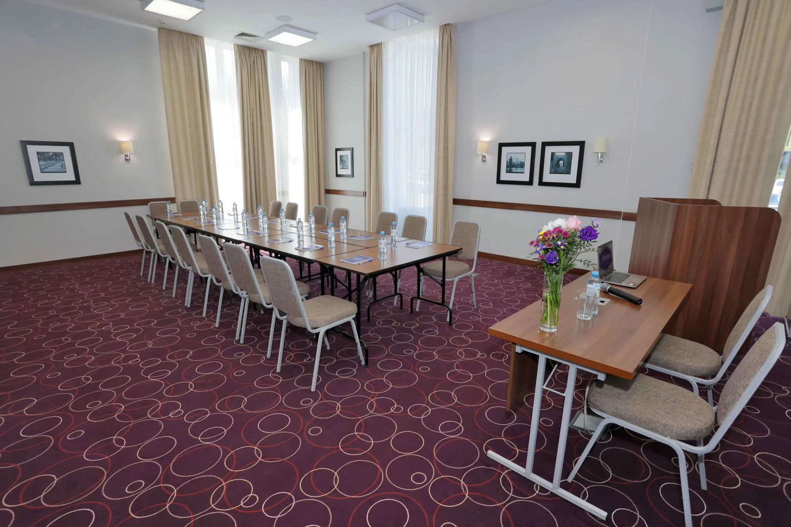 Отель Hampton by Hilton Уфа