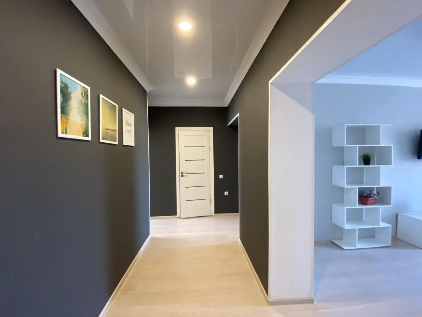 Апартаменты 2-ком квартира возле ТРЦ Вершина Plaza by Sutki26