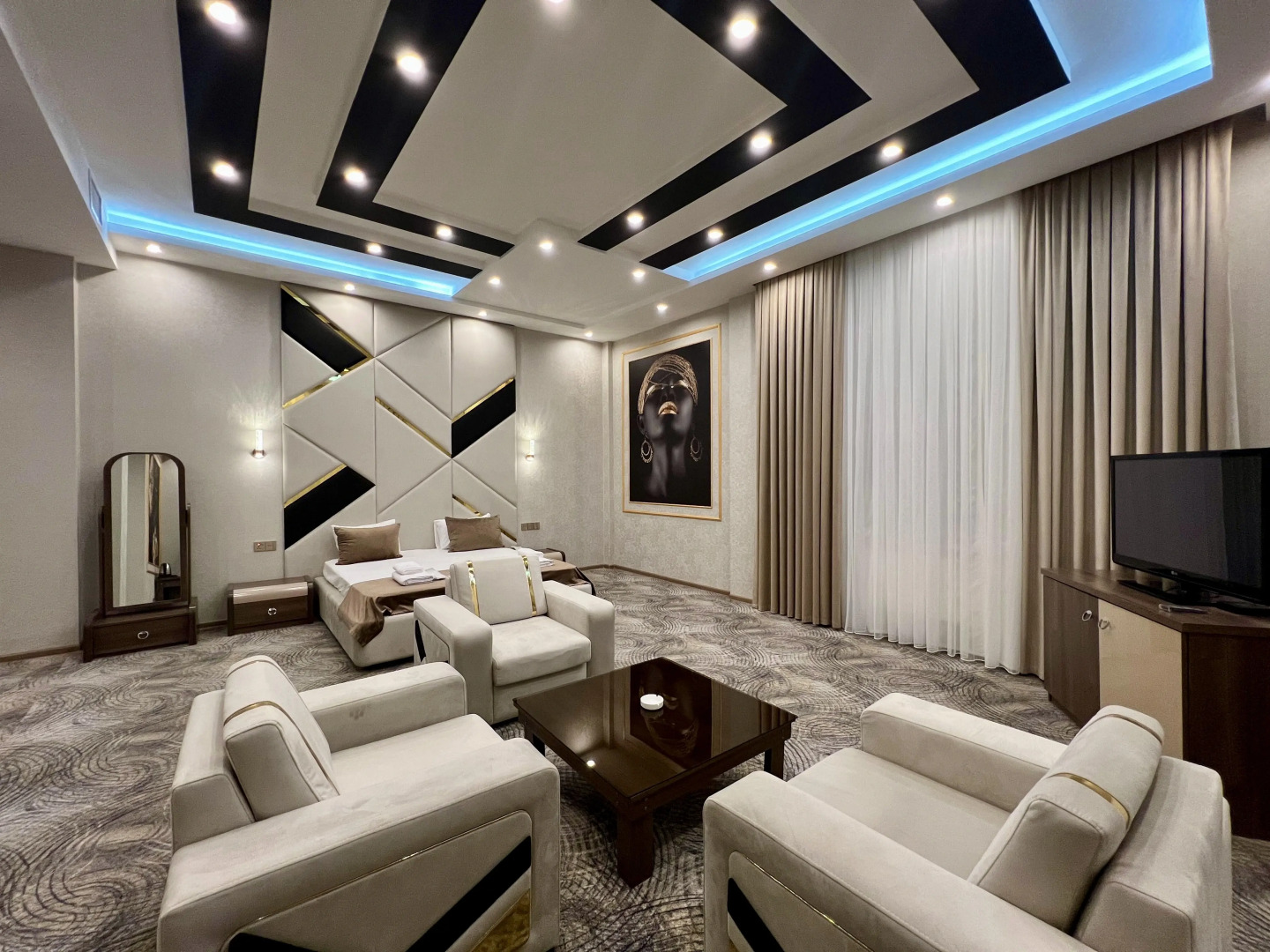 Отель Royal Mansion