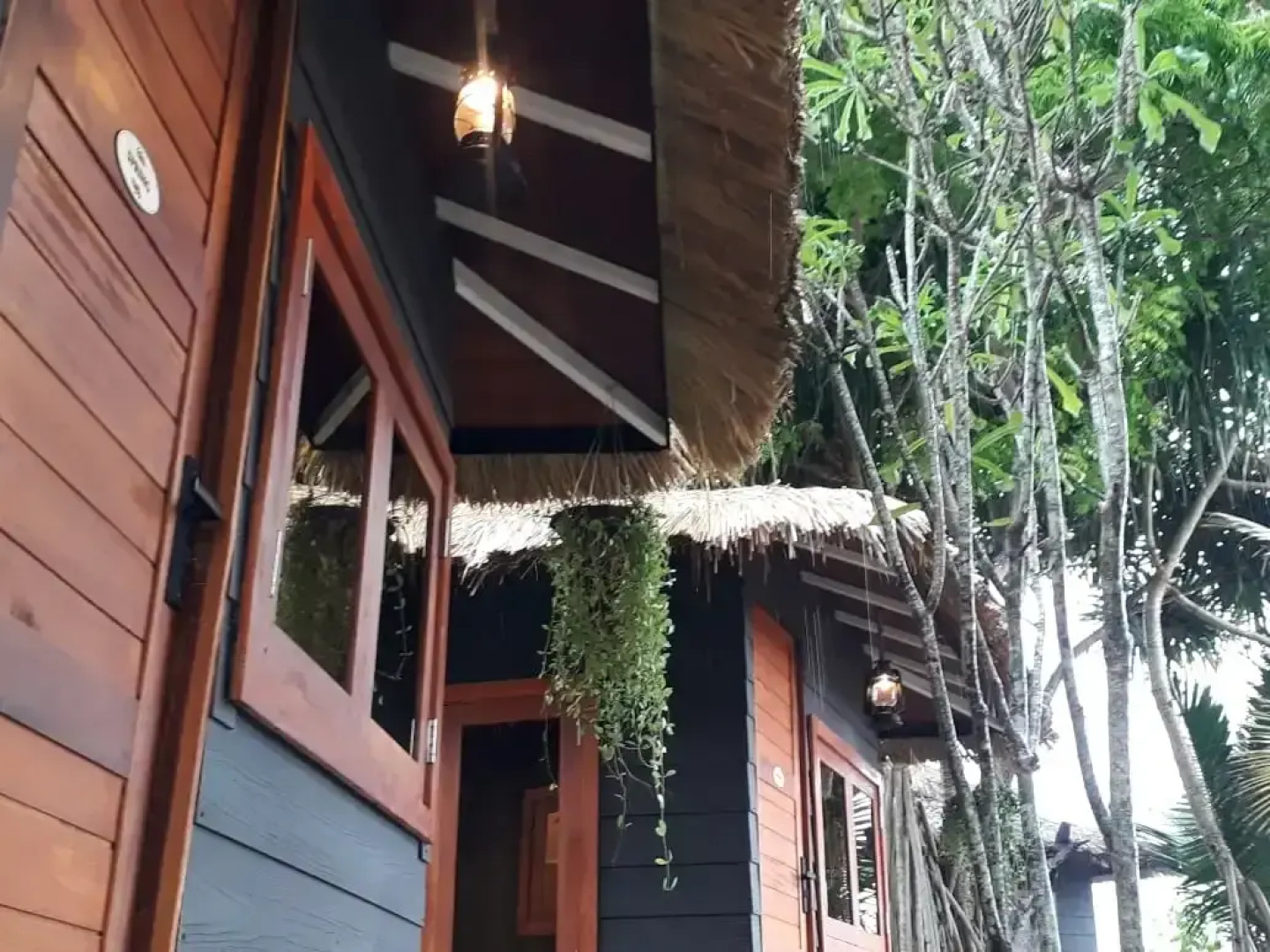 Мини-отель Tomorrowland Beach Villas & Fisherman's Wharf Restaurant