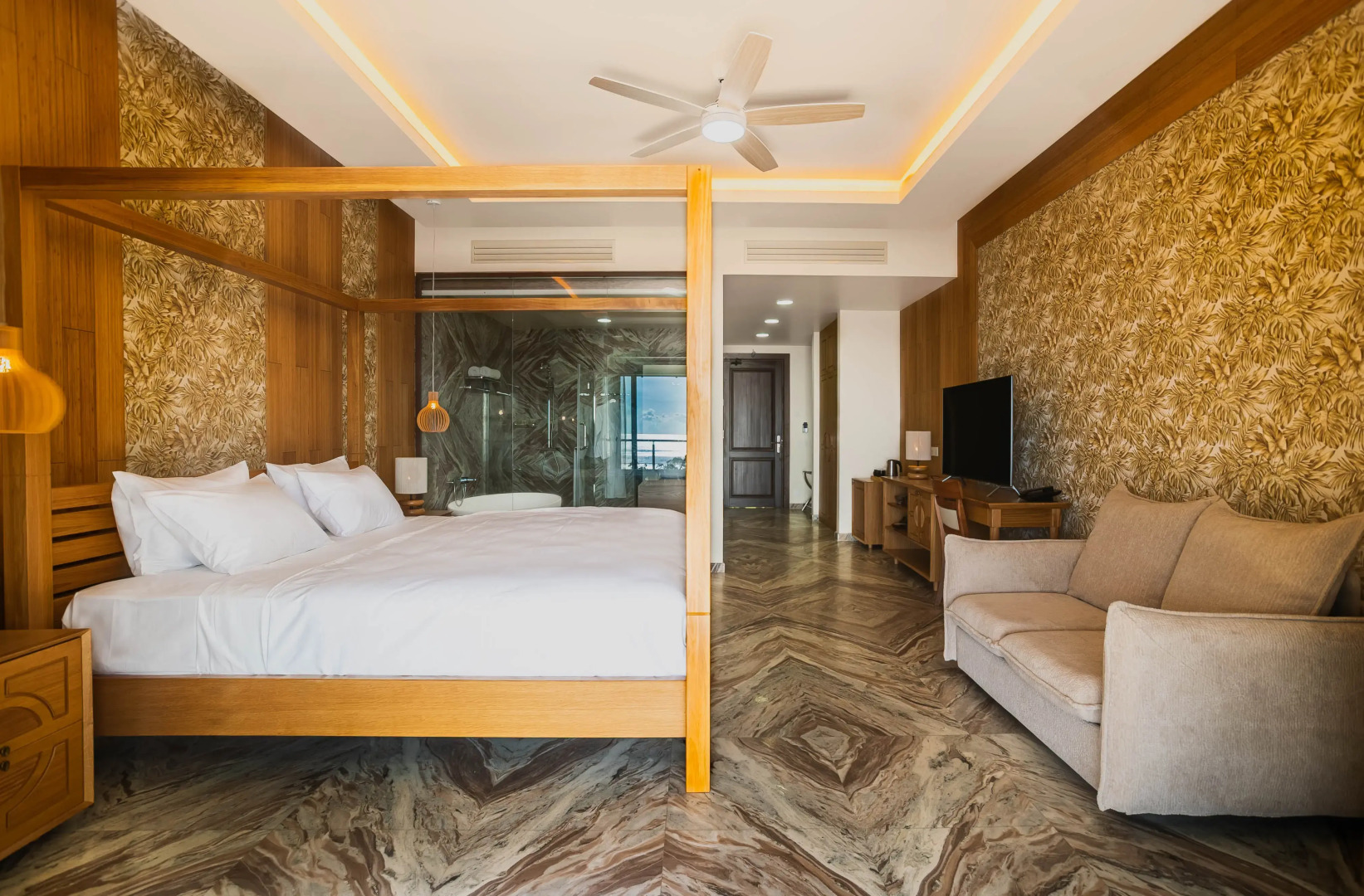 Курортный отель Gardens Hill Resort & Spa