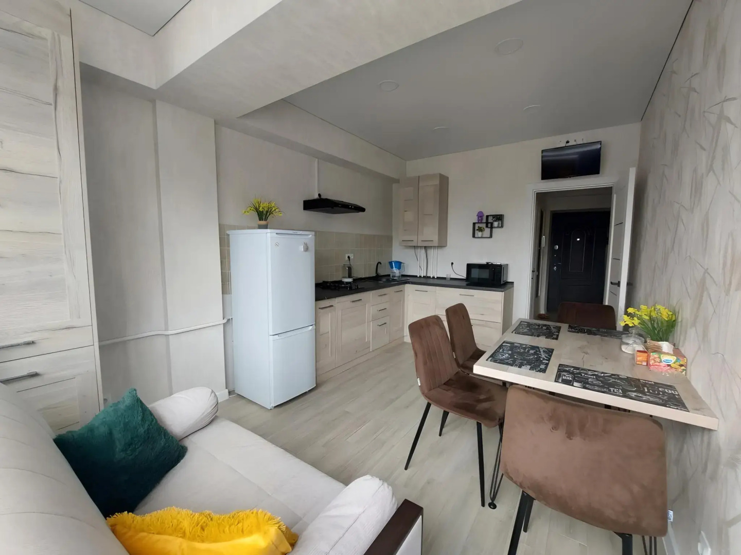 Квартира ПосуткаРу Просторная 15к4 Парк Победы и Питьевая галерея