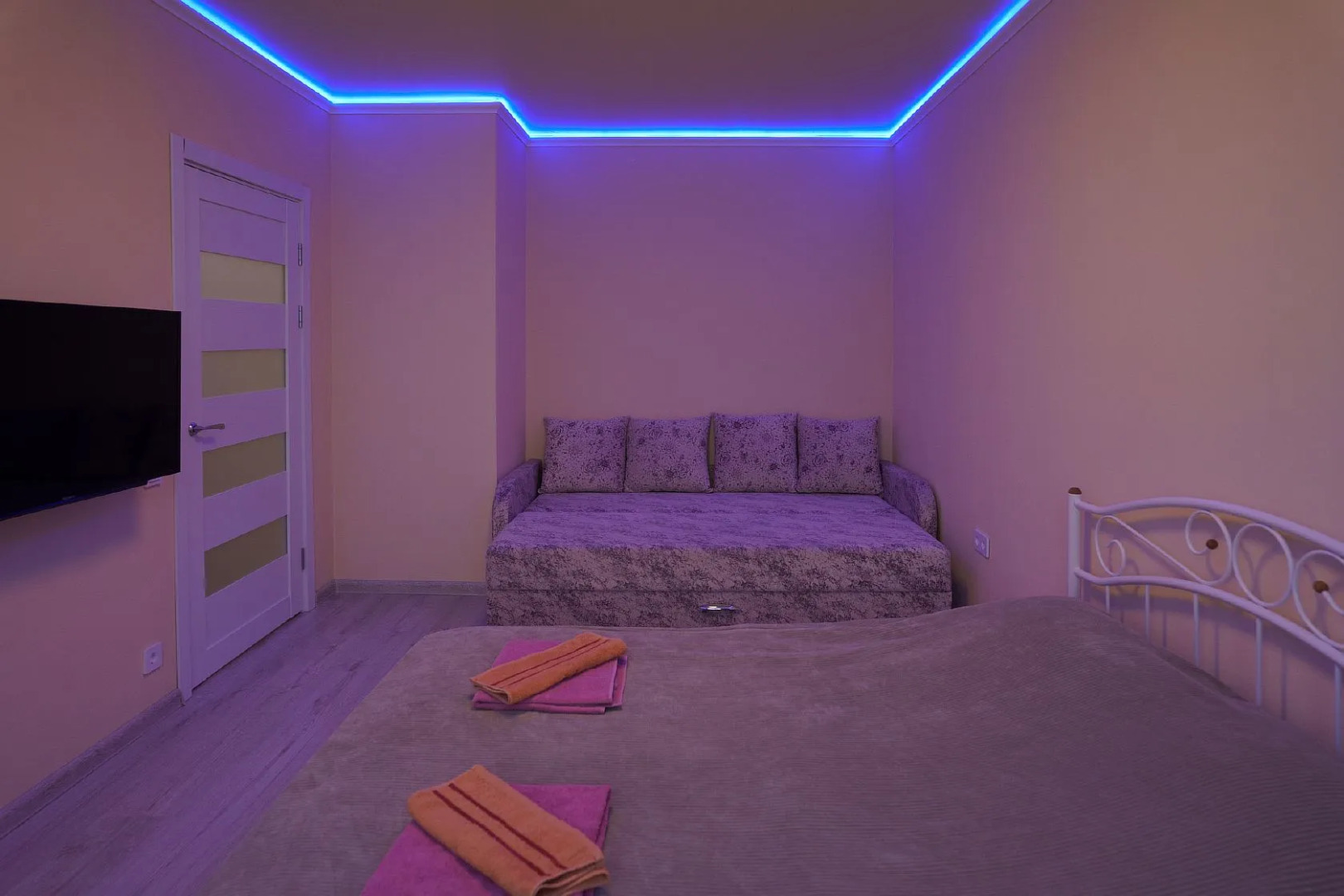 Апартаменты Right Room на Солнечном Бульваре 18