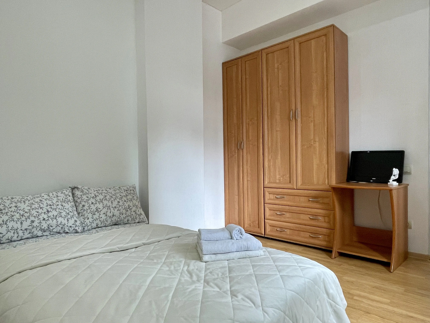 Квартира напротив набережной