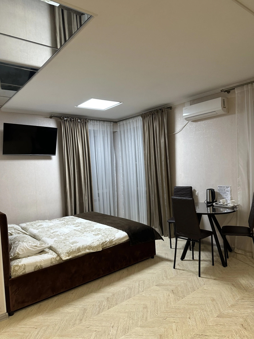 Отель Елена