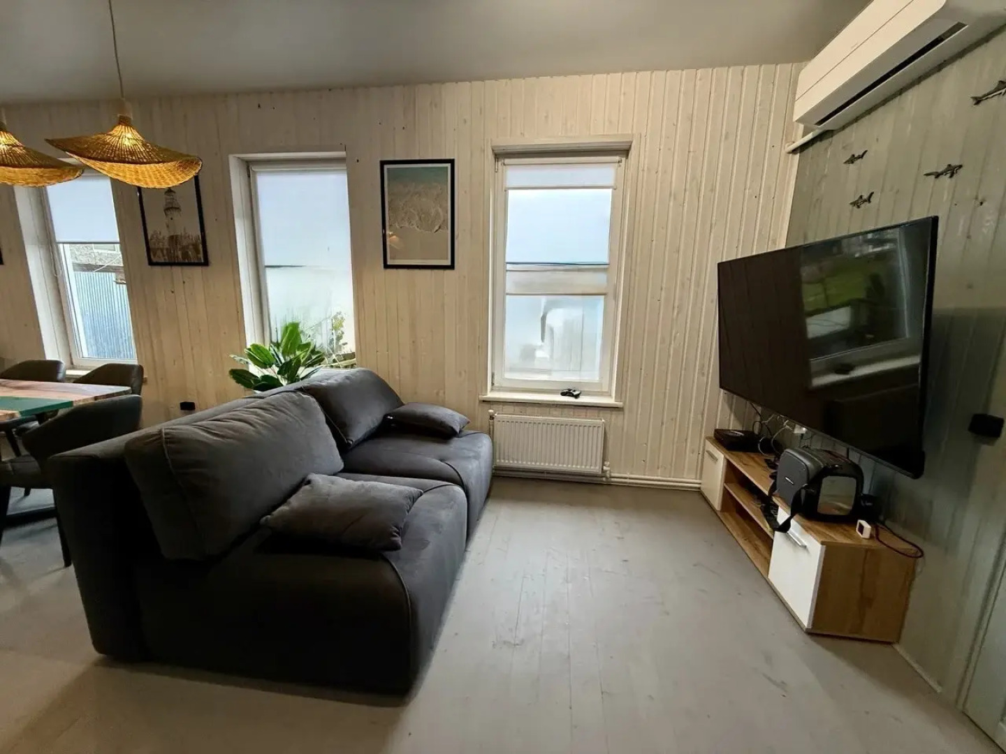 Частный дом уютный с баней и мангальной зоной в центре