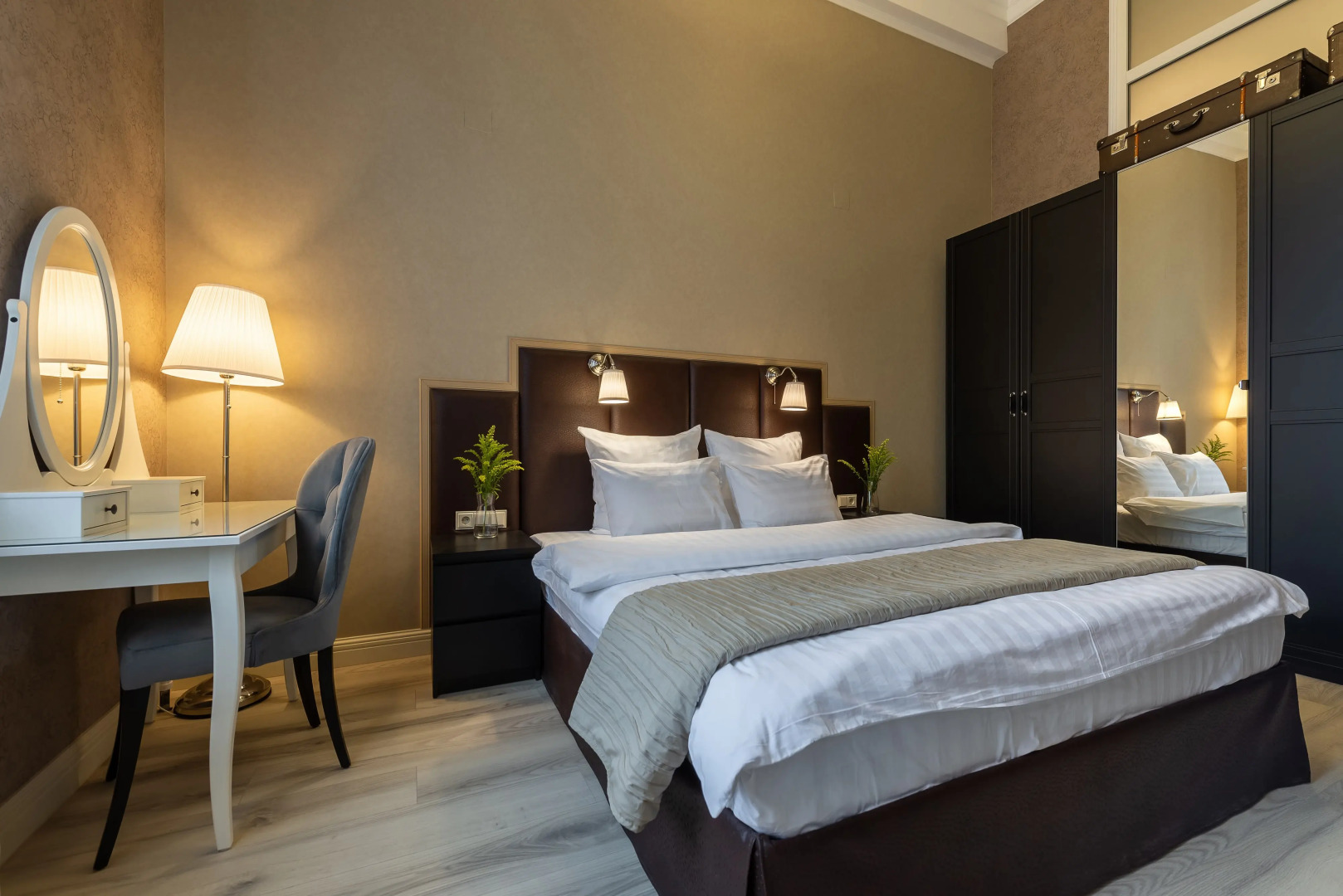 Апартаменты D на Чайковского с двумя спальнями №3