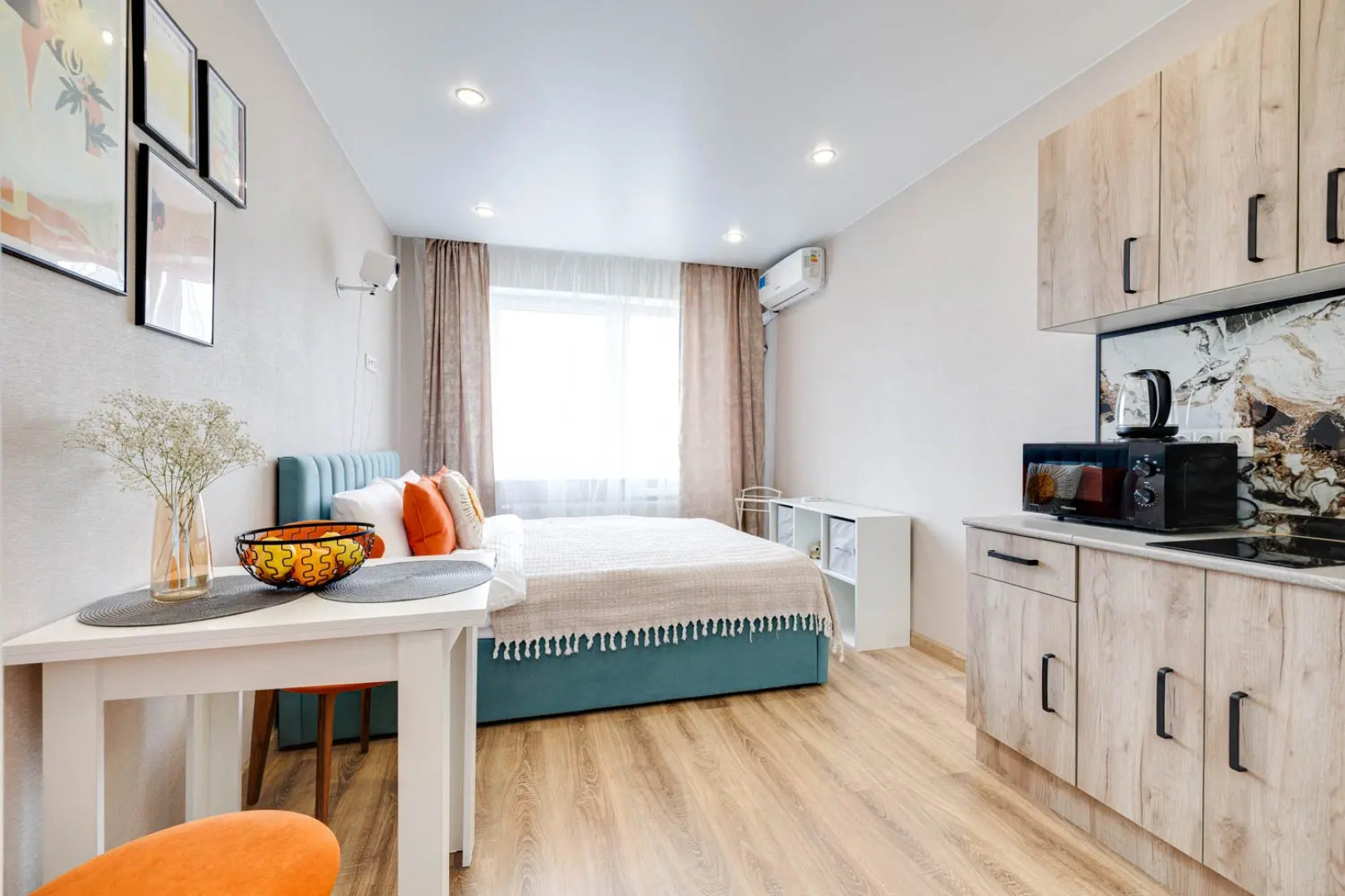 Апартаменты Happy People Западный Квартал 6/2