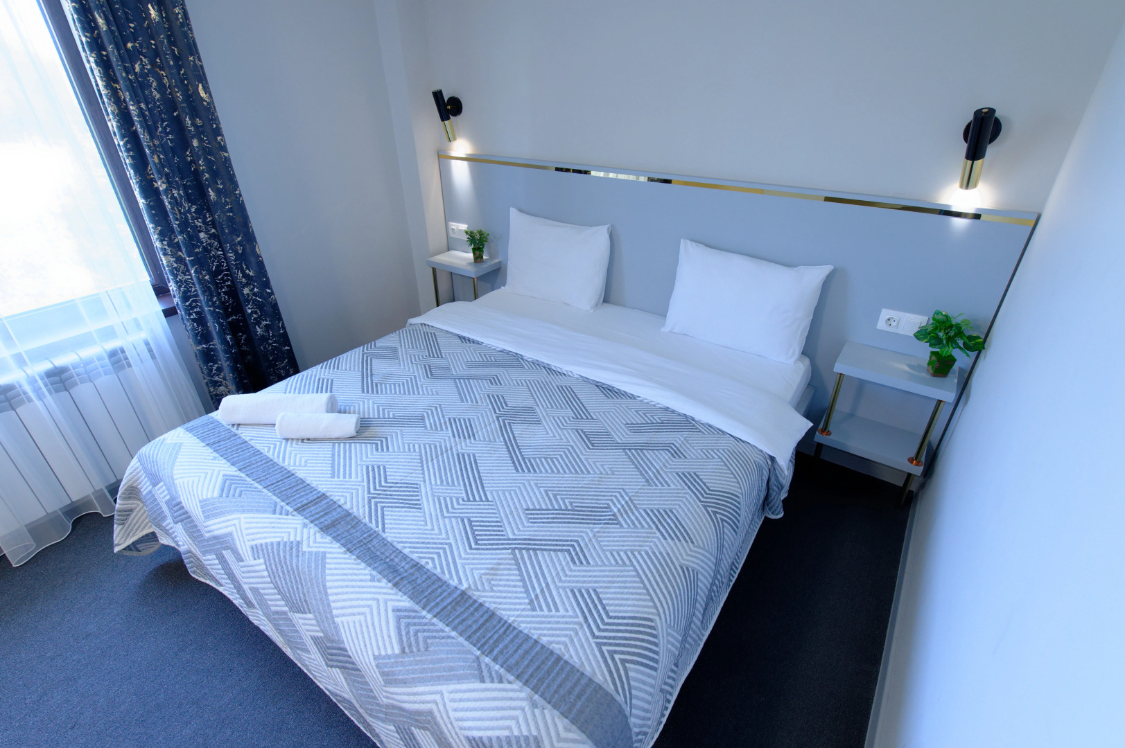 Отель Grand Aura