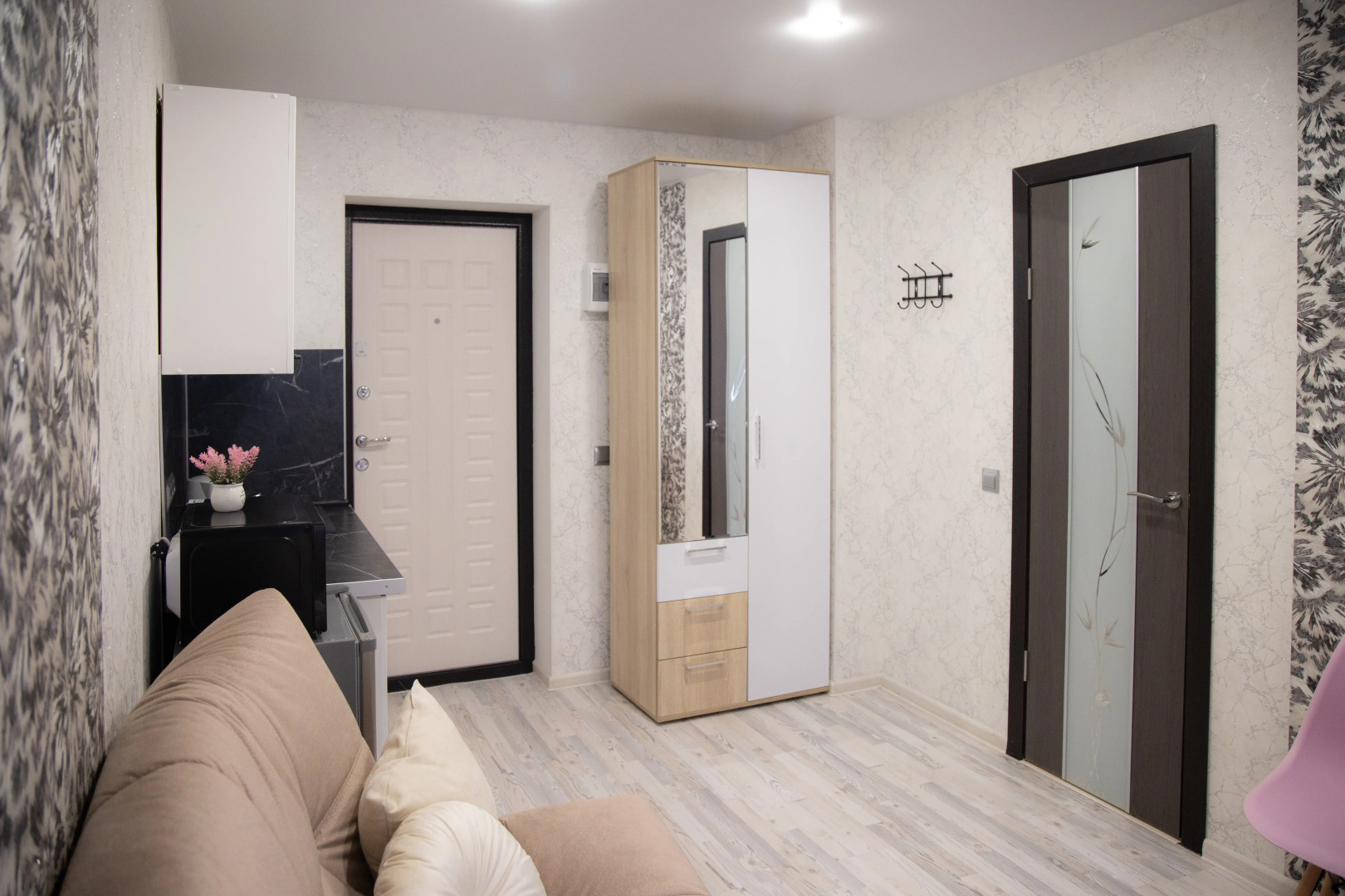 Апартаменты LovelyHome39 у Королевских ворот студия 4