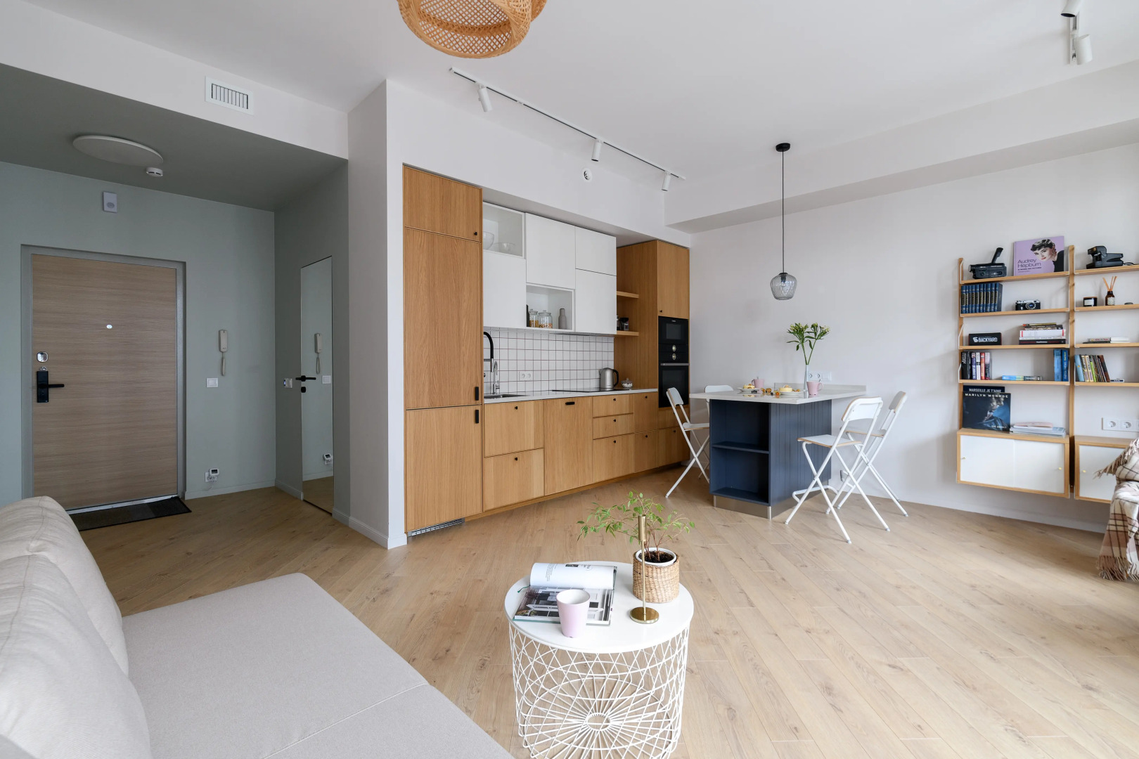 Апартаменты ДВА ГОРОДА - на Набережной