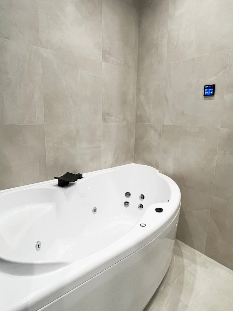 Квартира Джакузи Кино-проектор Игровая Приставка