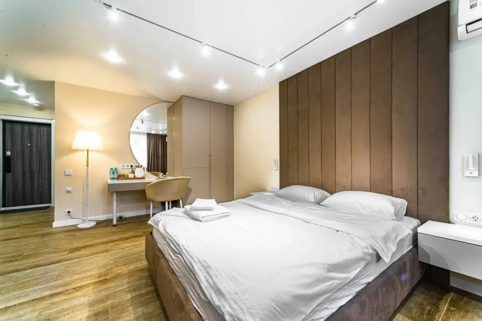 Апартаменты Портал Апартментс №11 на Дружбе 15